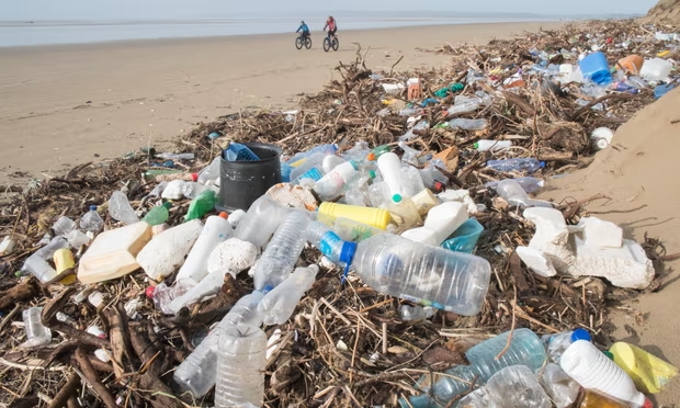 60 empresas son responsables de la mitad de la contaminación por plástico del mundo, revela encuesta