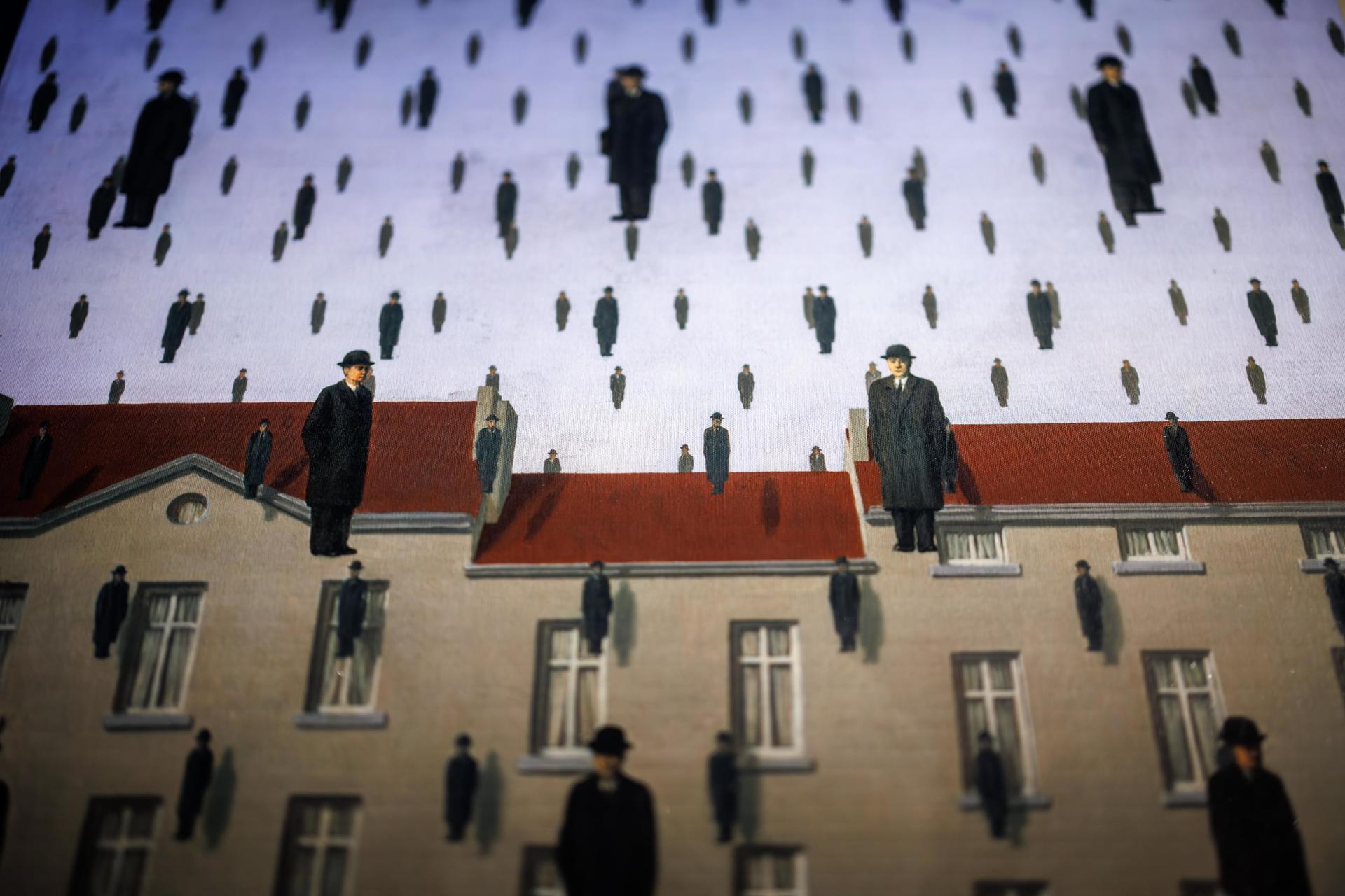 El surrealismo de Magritte ya tiene su primera exposición inmersiva