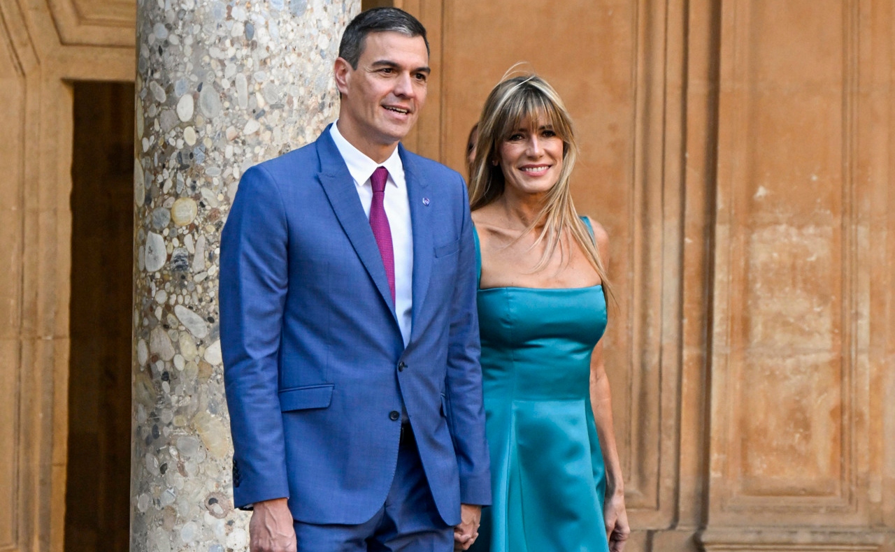 Pedro Sánchez reflexiona su renuncia tras denuncia contra su esposa por presunta corrupción