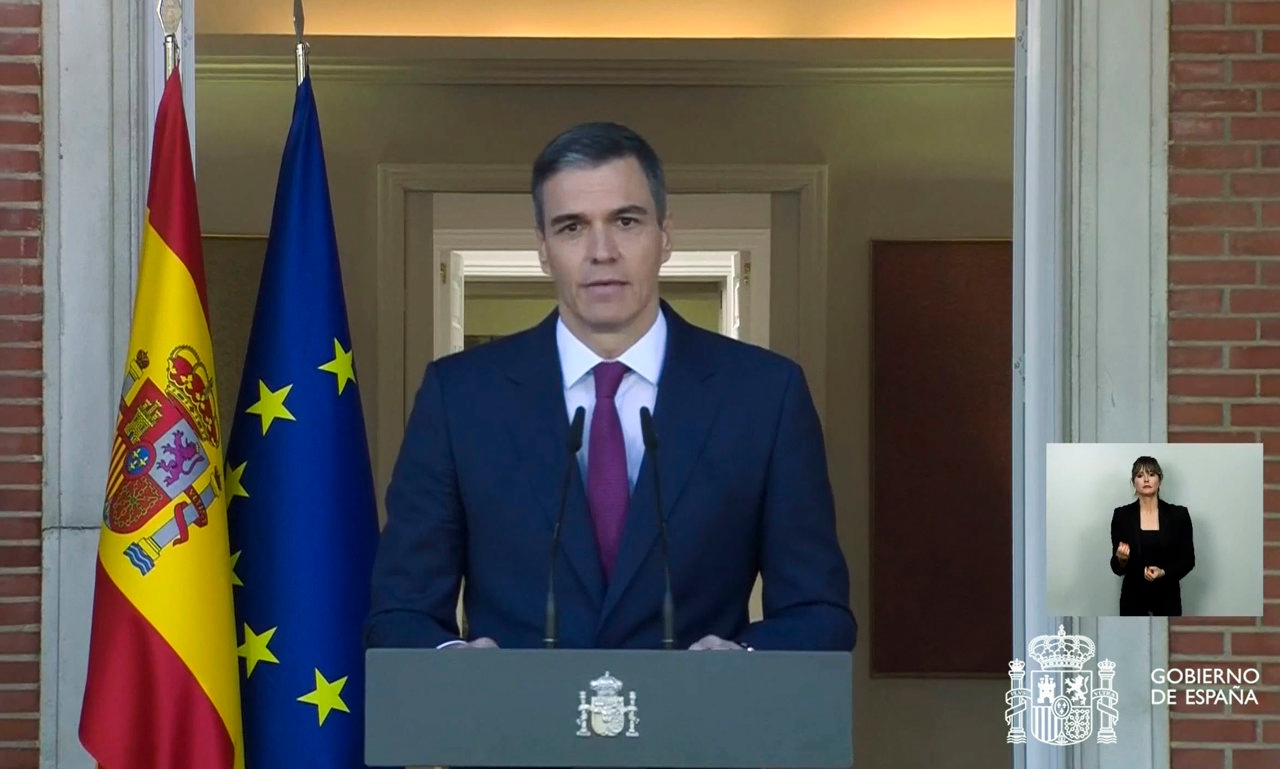 ‘Con más fuerza si cabe’: Pedro Sánchez decide continuar al frente del gobierno de España