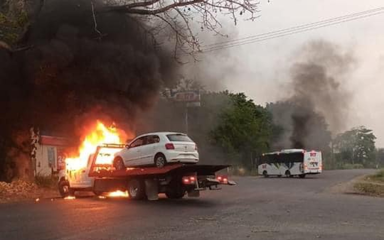 Operativo desata enfrentamiento y quemas en Cárdenas, Tabaco; hay dos muertos