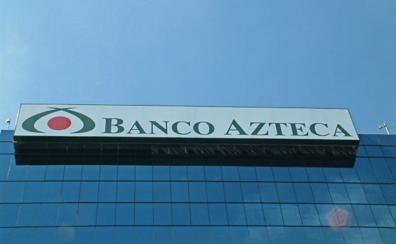 Campaña contra Banco Azteca provocó la salida de depósitos; EU inicia investigación