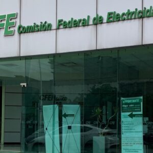 CFE construirá la primera central solar flotante en Latinoamérica