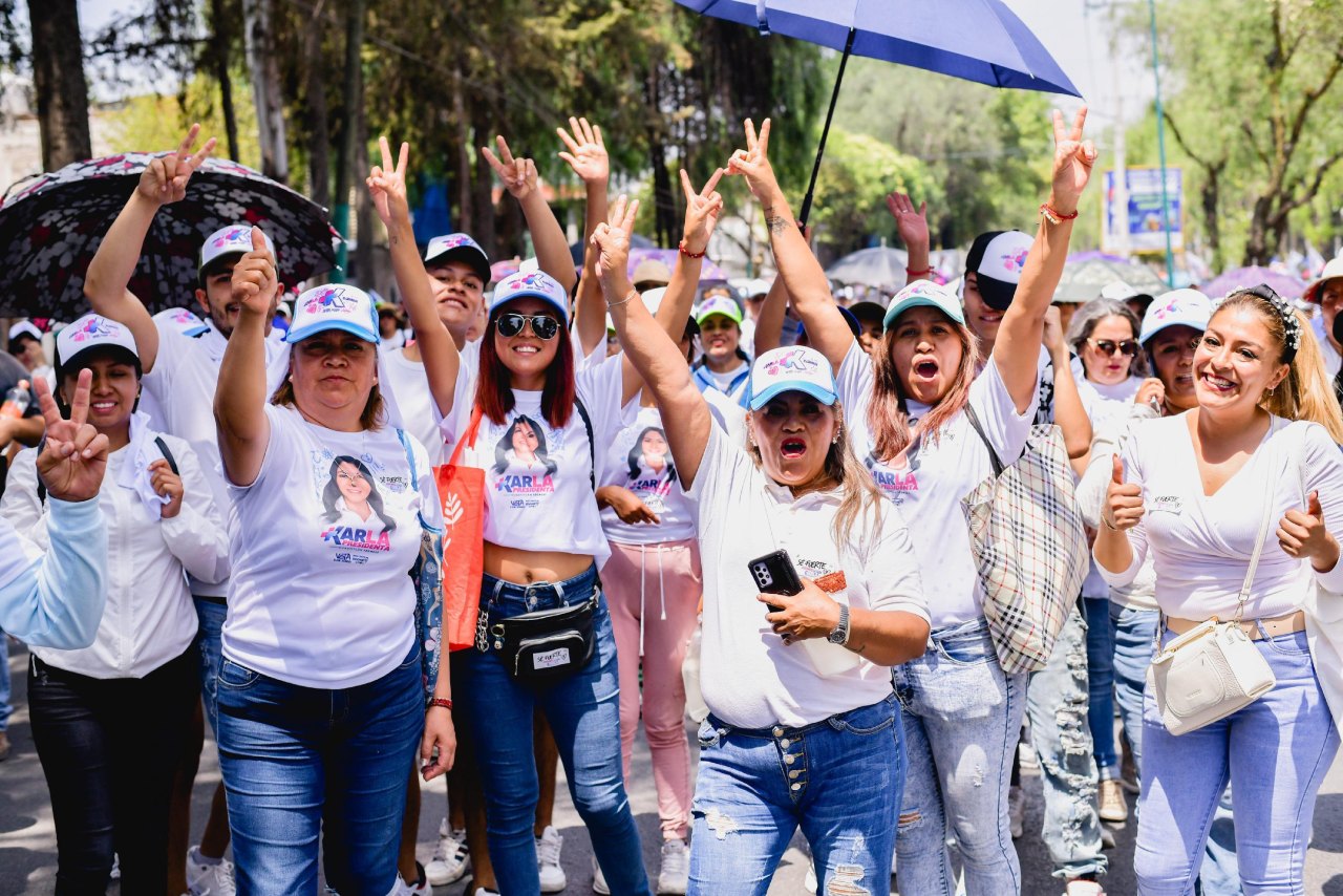 Karla Fiesco lanza mensaje de unidad en caminata por Cuautitlán Izcalli
