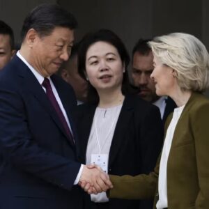 La UE dispuesta a iniciar guerra comercial contra China por importaciones baratas