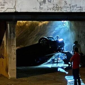 Accidente en Mazatlán: auto de padre de Kimberly Loaiza sufre percance en un canal pluvial