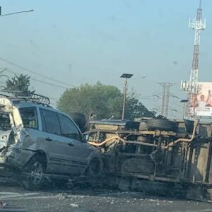 Accidente en la México-Pachuca: volcadura genera caos vial en Ecatepec