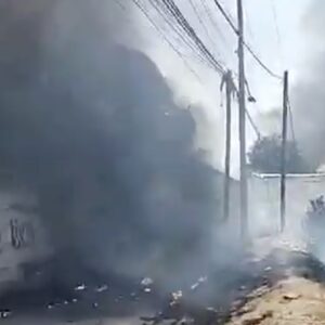 Accidente en la carretera Texcoco-Calpulalpan: tráiler se estrella e incendia