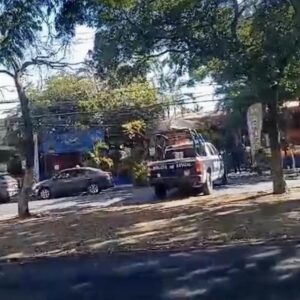 Mando policiaco es asesinado afuera de restaurante en Colima capital