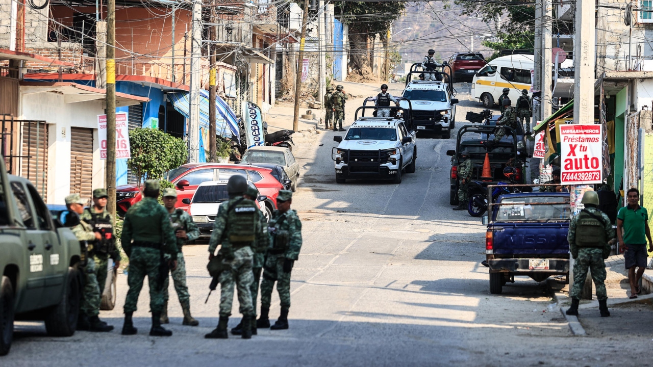 Abandonan 4 cuerpos frente al Cereso de Acapulco, Guerrero