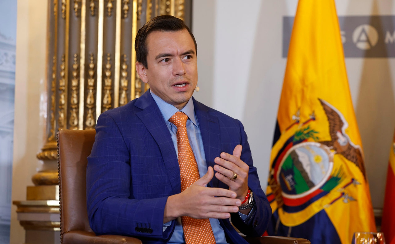 Presidente de Ecuador abierto a arreglar diferencias con México, pero con condiciones