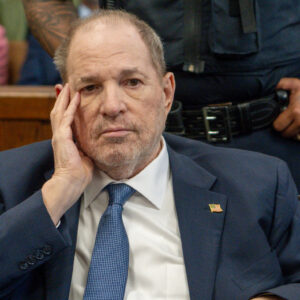 Harvey Weinstein regresa a prisión tras destaparse presunto trato VIP en hospital