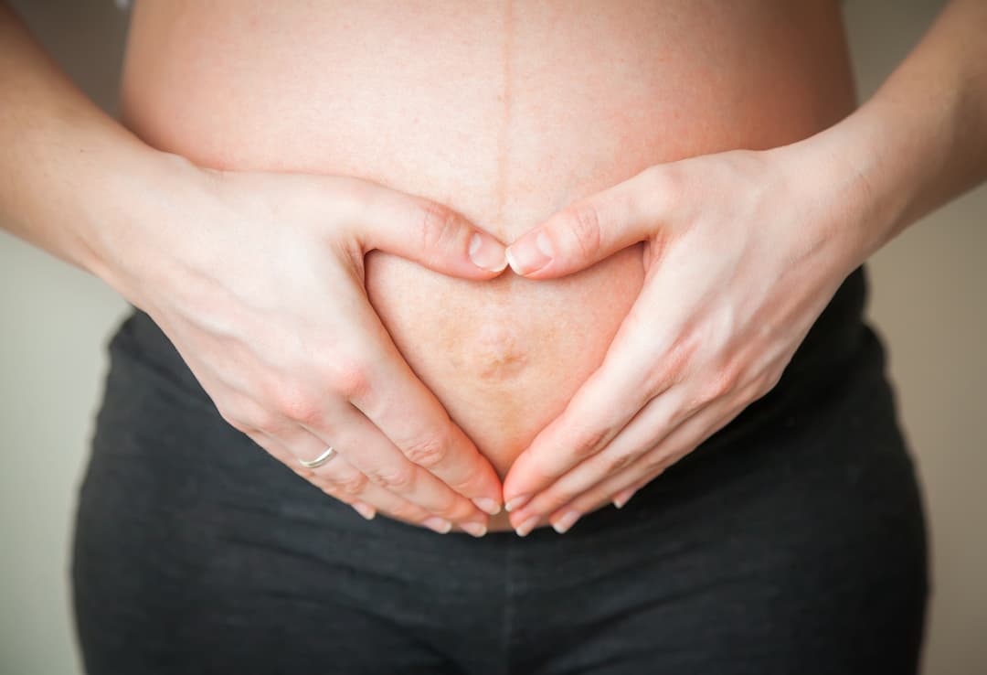 ¿Cómo cambia tu cuerpo cada mes durante el embarazo?