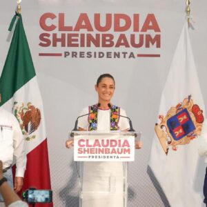 Sheinbaum dice que irá ‘como presidenta electa’ al último informe de AMLO