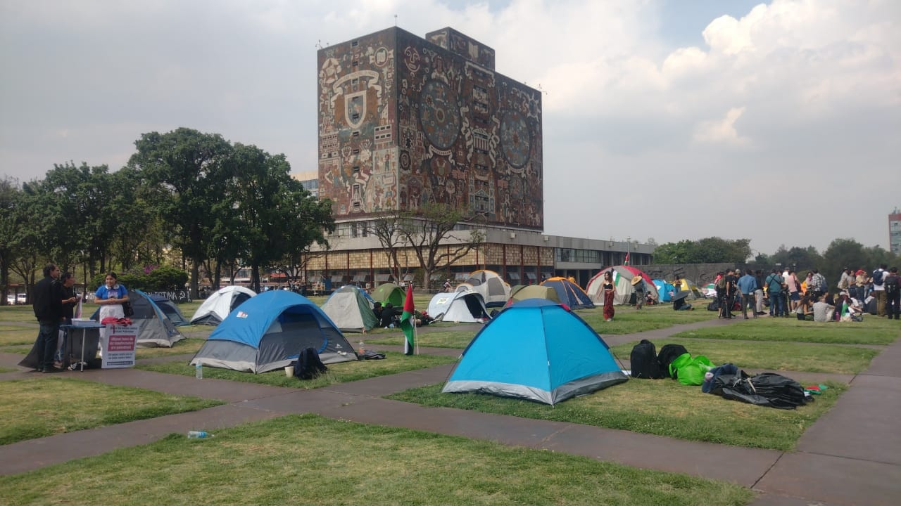 Estudiantes de la UNAM instalan campamento contra la guerra en la Franja de Gaza