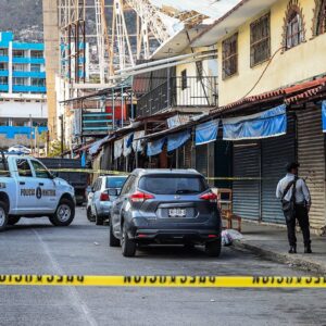 Cinco personas son asesinadas en mercado de Acapulco, Guerrero