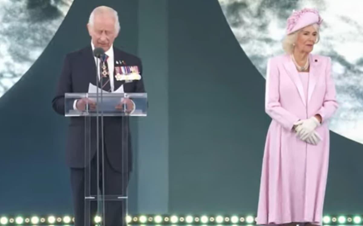 Valentía y solidaridad: el rey Carlos rinde homenaje a los veteranos del Día D