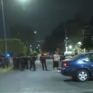 Mujer es asesinada a balazos en tienda de abarrotes en Azcapotzalco
