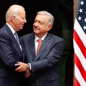 AMLO y Biden acuerdan mantener cooperación tras restricciones en la frontera